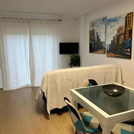 Apartamento Para 4 Personas A 200 M De La Playa. Empuriabrava